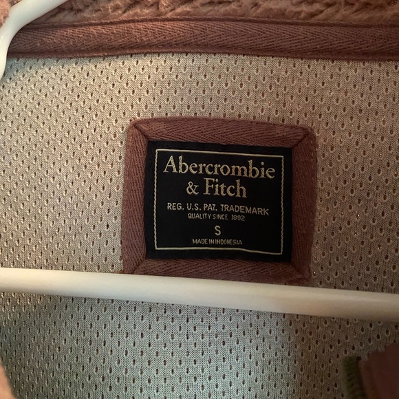 Abercrombie & Fitch mauve Sherpa jacket small - Picture 2 of 6